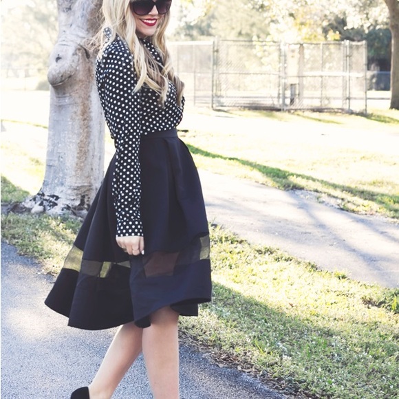 Express Mesh Circle Skirt Black size 10 - Picture 6 of 9